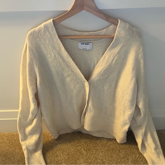 Old Navy Cardiagn in EUC - Picture 3 of 3